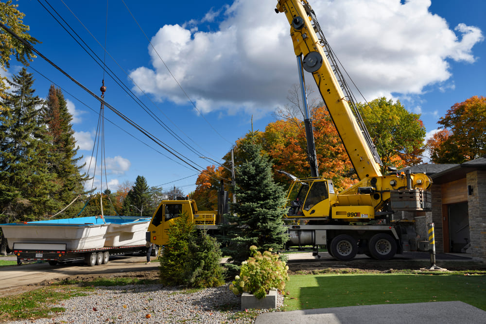 Crane lifting pool Crane lifting pool