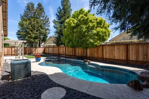 Freeform Fiberglass pool in Elmira, ON