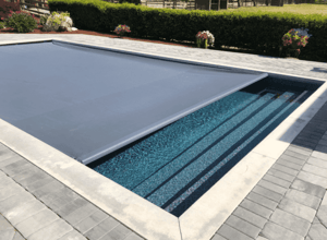 Automatic-pool-cover-700x514